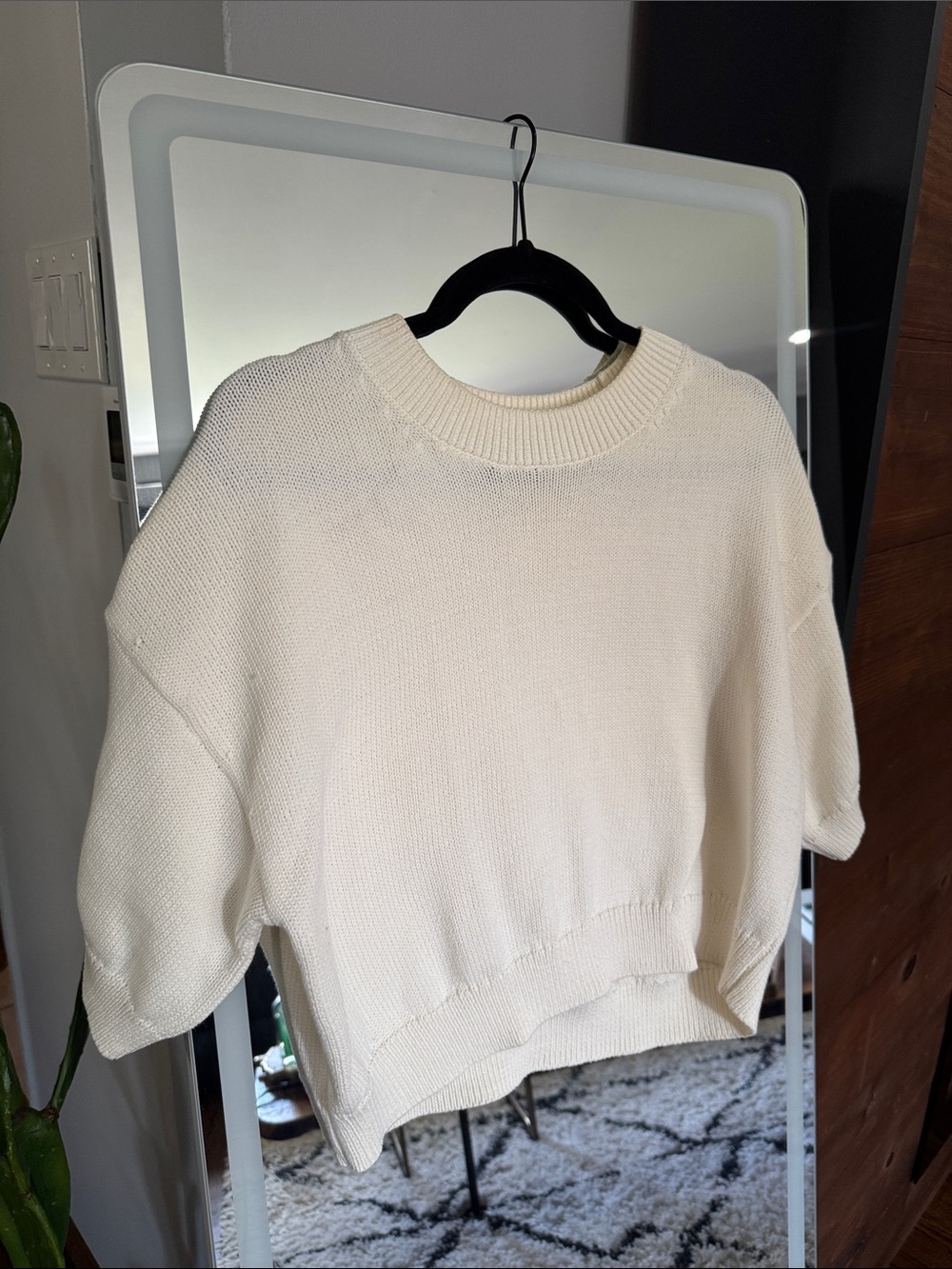 Banana Republic Cream Short-Sleeve Crew Knit sz m sweater cropped